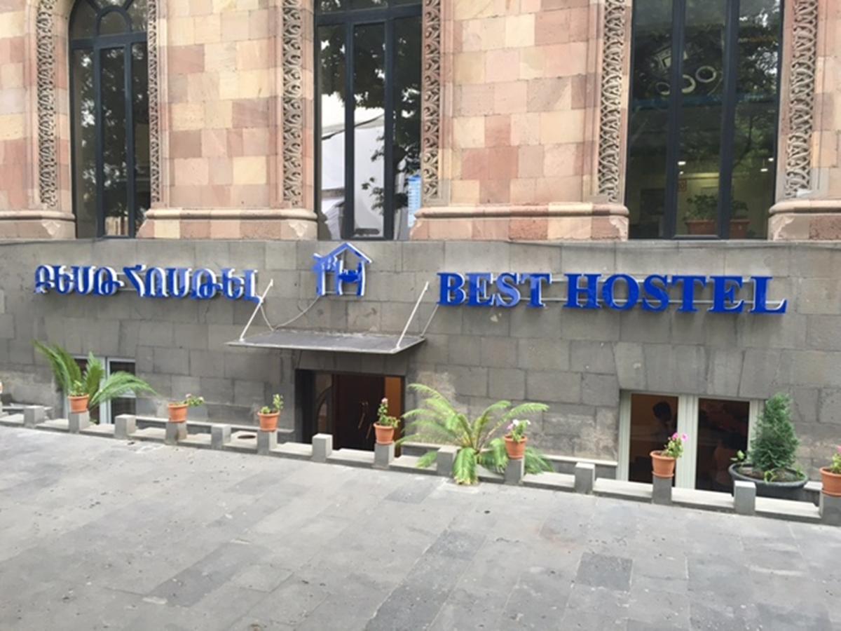 Best Hostel Republic Square Yerevan Exterior foto