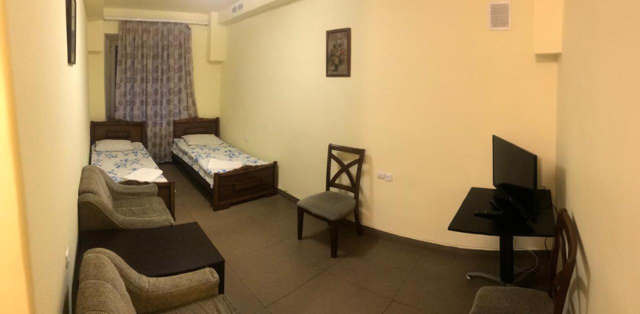 Best Hostel Republic Square Yerevan Exterior foto