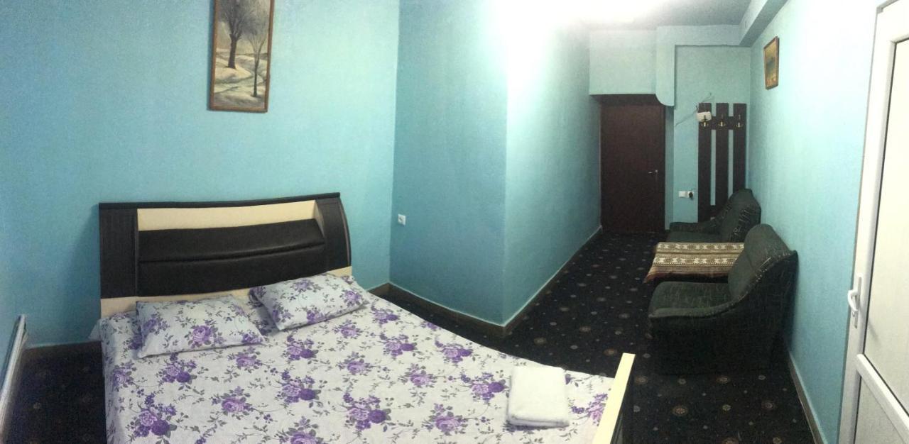 Best Hostel Republic Square Yerevan Exterior foto