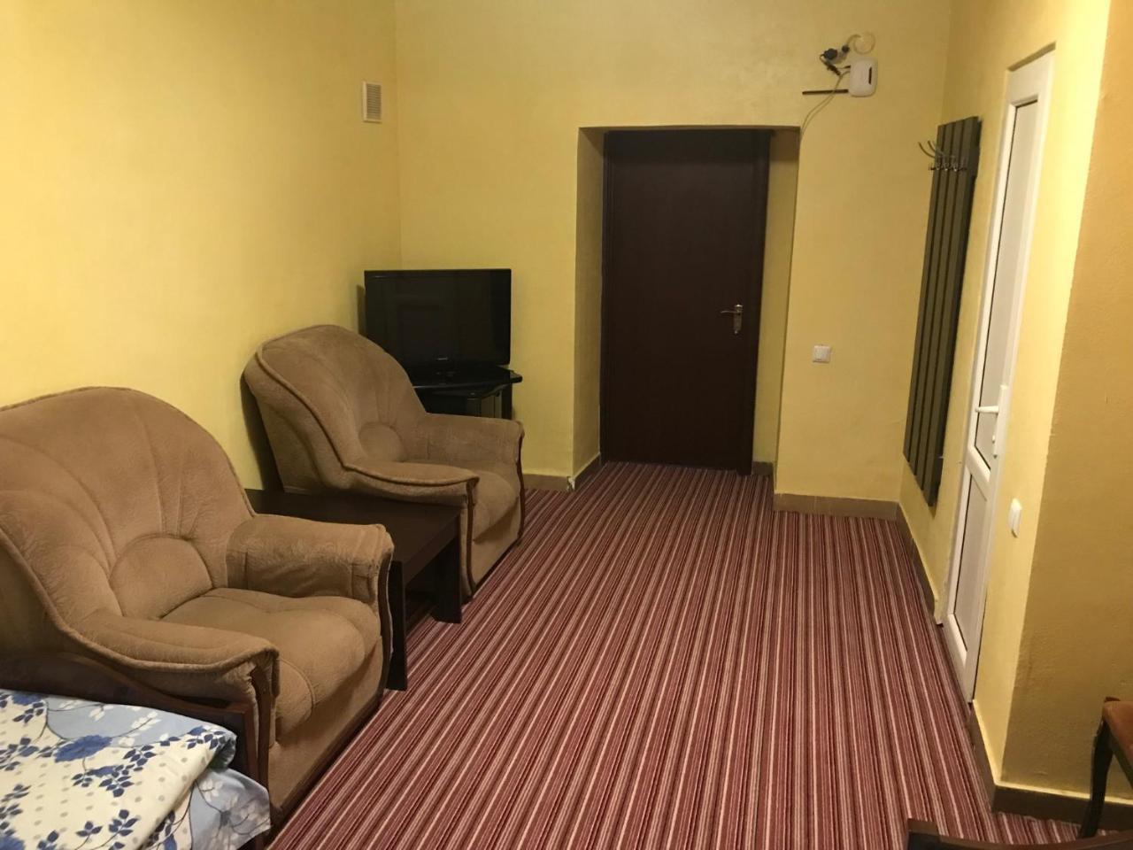 Best Hostel Republic Square Yerevan Exterior foto